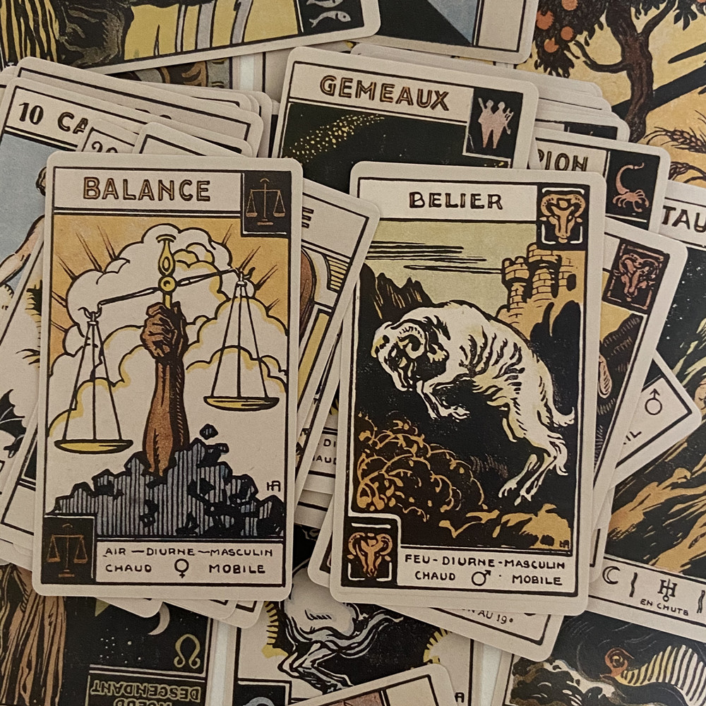 vintage zodiac oracle cards 48 - Board Game Vantage review and price